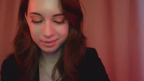 Una online show from November 26, 2025, 12:17 pm