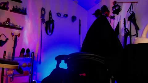 Snapshot of veresskaardila77 chatting on April 18, 2026, 7:07 pm mistress VERESSKA ARDILA online show from April 18, 2026, 7:07 pm