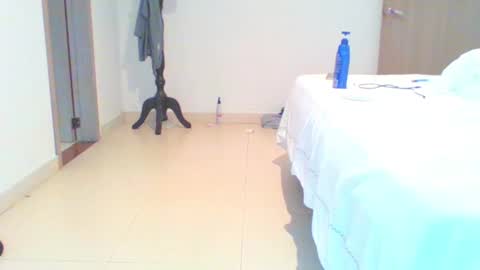 Snapshot of vergagolosa22 chatting on January 11, 2025, 6:23 pm vergagolosa22 online show from January 11, 2025, 6:23 pm