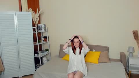 Delora online show from May 16, 2026, 8:07 pm