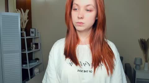 Delora online show from May 23, 2026, 9:19 pm