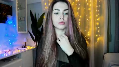 Snapshot of veronarolls chatting on December 31, 2024, 7:07 pm Lolitalolz online show from December 31, 2024, 7:07 pm