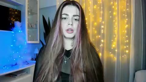 Snapshot of veronarolls chatting on January 1, 2025, 1:47 am Lolitalolz online show from January 1, 2025, 1:47 am