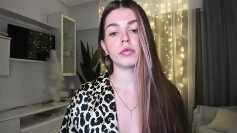 Snapshot of veronarolls chatting on January 6, 2025, 7:24 pm Lolitalolz online show from January 6, 2025, 7:24 pm