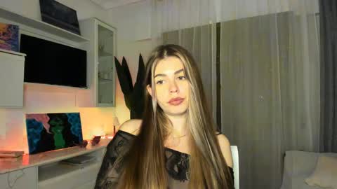 Snapshot of veronarolls chatting on January 19, 2025, 11:21 pm Lolitalolz online show from January 19, 2025, 11:21 pm