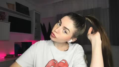 Snapshot of veronarolls chatting on January 26, 2025, 6:58 pm Lolitalolz online show from January 26, 2025, 6:58 pm