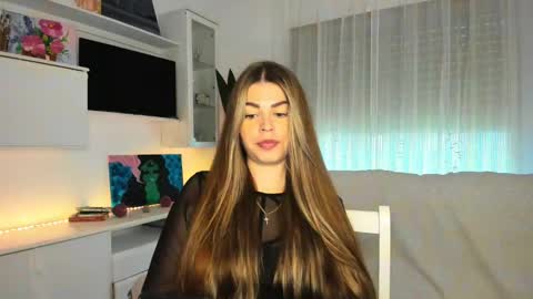 Snapshot of veronarolls chatting on February 27, 2025, 4:53 pm Lolitalolz online show from February 27, 2025, 4:53 pm