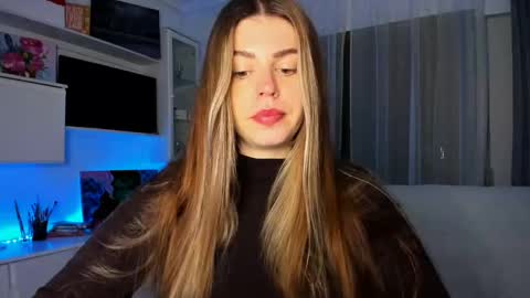 Snapshot of veronarolls chatting on March 2, 2025, 9:22 pm Lolitalolz online show from March 2, 2025, 9:22 pm