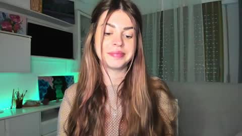 Snapshot of veronarolls chatting on March 4, 2025, 4:41 pm Lolitalolz online show from March 4, 2025, 4:41 pm