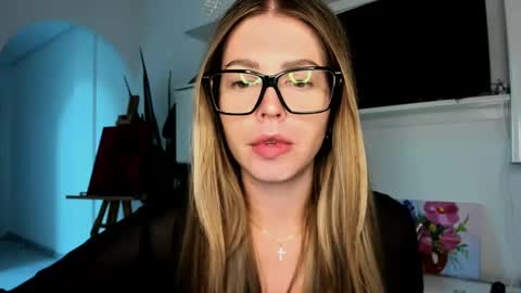 Snapshot of veronarolls chatting on September 25, 2025, 6:33 pm Lolitalolz online show from September 25, 2025, 6:33 pm