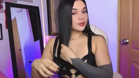 Snapshot of veronica_118 chatting on November 16, 2025, 5:57 am veronica_118 online show from November 16, 2025, 5:57 am