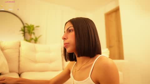 Veronica online show from December 8, 2024, 11:35 am