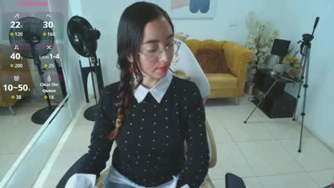 veronica online show from May 18, 2026, 7:20 pm