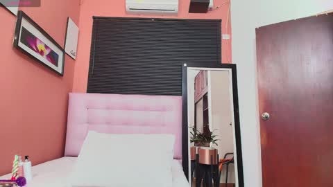 Veronica online show from January 13, 2025, 12:24 pm