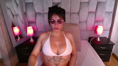 Snapshot of veronica_saenzz1 chatting on January 18, 2025, 12:57 pm Vero online show from January 18, 2025, 12:57 pm