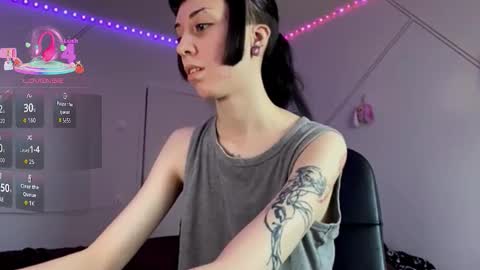 Snapshot of veronica_xbaby chatting on September 24, 2025, 10:29 am VERONICA online show from September 24, 2025, 10:29 am