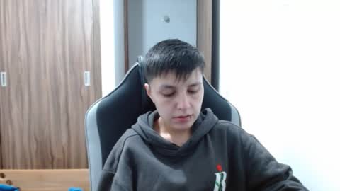 Veronica Clark online show from February 19, 2025, 9:50 am