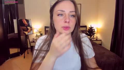 Veronica online show from January 3, 2025, 5:28 am