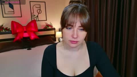 Veronica online show from April 13, 2026, 4:51 am