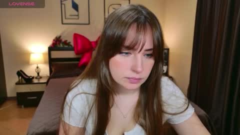 Veronica online show from April 19, 2026, 5:29 am