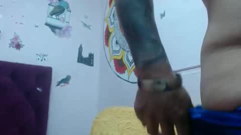 veronicaqueen2 online show from October 16, 2025, 11:17 pm