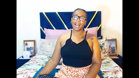 veronicarod1 online show from March 3, 2026, 12:28 am