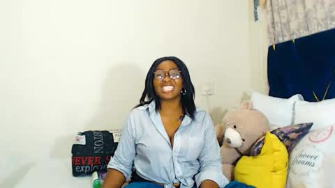 veronicarod1 online show from April 16, 2026, 9:50 pm