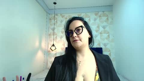 Snapshot of veroniicabbw chatting on February 21, 2025, 12:06 pm veroniicabbw online show from February 21, 2025, 12:06 pm
