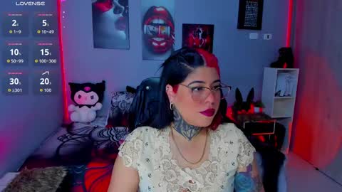 Snapshot of veronika_metalstar chatting on October 1, 2025, 11:16 am Miss Veronika online show from October 1, 2025, 11:16 am
