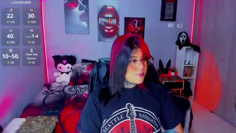Snapshot of veronika_metalstar chatting on October 24, 2025, 5:59 am Miss Veronika online show from October 24, 2025, 5:59 am