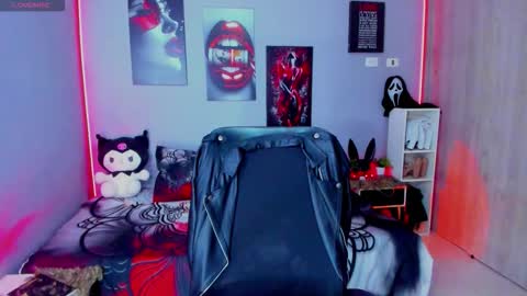 Snapshot of veronika_metalstar chatting on November 13, 2025, 7:13 pm Miss Veronika online show from November 13, 2025, 7:13 pm