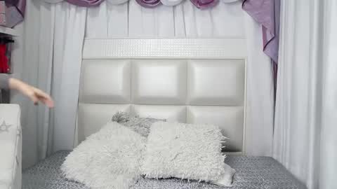 Vernica online show from February 25, 2025, 2:58 am