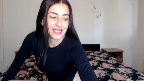 verryhotstella online show from July 3, 2026, 6:42 am