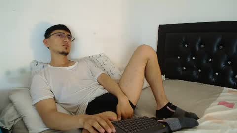 versatileguuy online show from August 1, 2026, 11:31 am