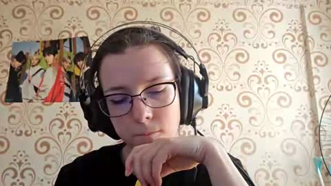 versieskains online show from August 3, 2026, 9:04 am