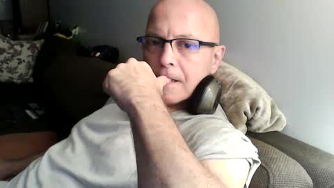 Snapshot of veryharrrrd chatting on December 15, 2024, 12:06 pm Marco online show from December 15, 2024, 12:06 pm