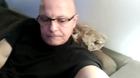 Snapshot of veryharrrrd chatting on January 3, 2025, 9:15 am Marco online show from January 3, 2025, 9:15 am