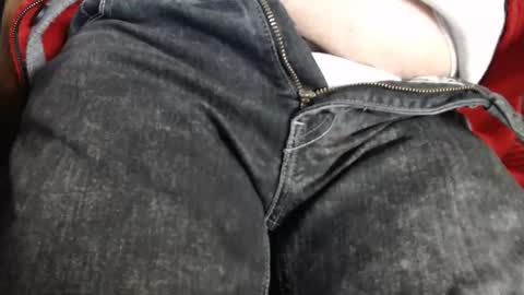 Erik online show from February 8, 2025, 12:17 pm