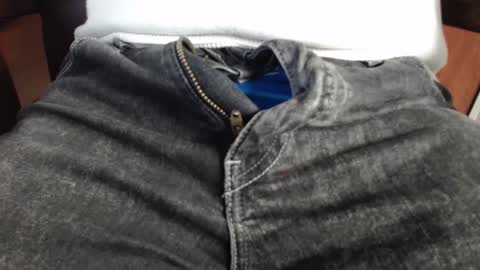 Erik online show from February 15, 2025, 8:44 am