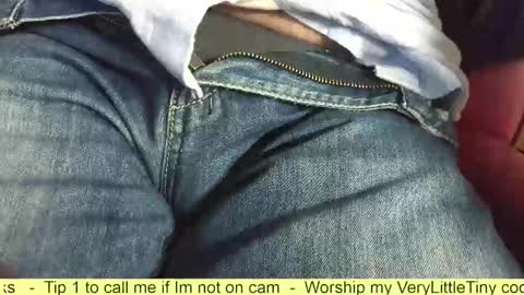 Erik online show from November 5, 2025, 7:36 pm