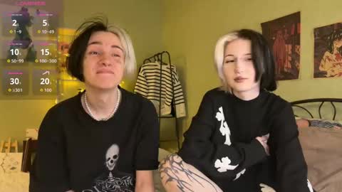 veryraretwins online show from October 10, 2025, 9:47 pm