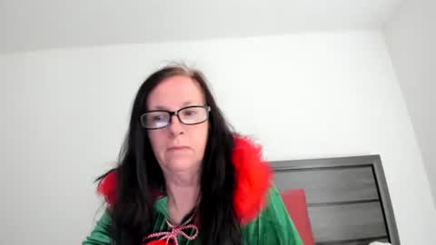 verysassypeachgoddess online show from December 21, 2025, 2:24 pm