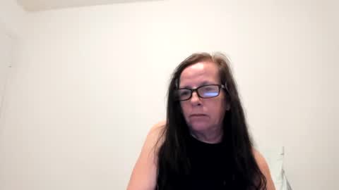 verysassypeachgoddess online show from March 15, 2026, 3:45 am