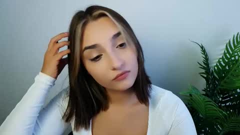 Ana online show from October 16, 2025, 6:14 am