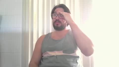 Snapshot of vesturelove chatting on November 2, 2025, 10:23 pm vesturelove online show from November 2, 2025, 10:23 pm