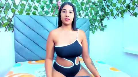 Snapshot of vfridaper chatting on September 28, 2025, 11:59 am Frida online show from September 28, 2025, 11:59 am