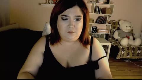 Snapshot of vi__vixen chatting on January 20, 2025, 8:18 pm Vi Vixen online show from January 20, 2025, 8:18 pm