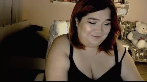 Snapshot of vi__vixen chatting on February 1, 2025, 2:05 am Vi Vixen online show from February 1, 2025, 2:05 am