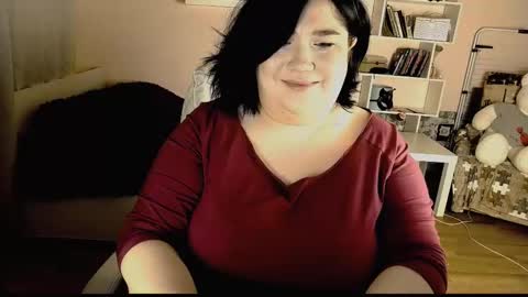 Snapshot of vi__vixen chatting on February 14, 2025, 10:58 pm Vi Vixen online show from February 14, 2025, 10:58 pm