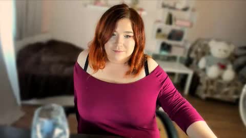 Snapshot of vi__vixen chatting on September 19, 2025, 11:33 am Vi Vixen online show from September 19, 2025, 11:33 am